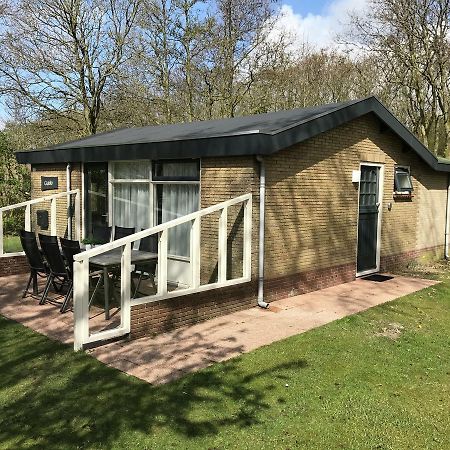 Secluded Holiday Home In Ballum Frisian Islands エクステリア 写真