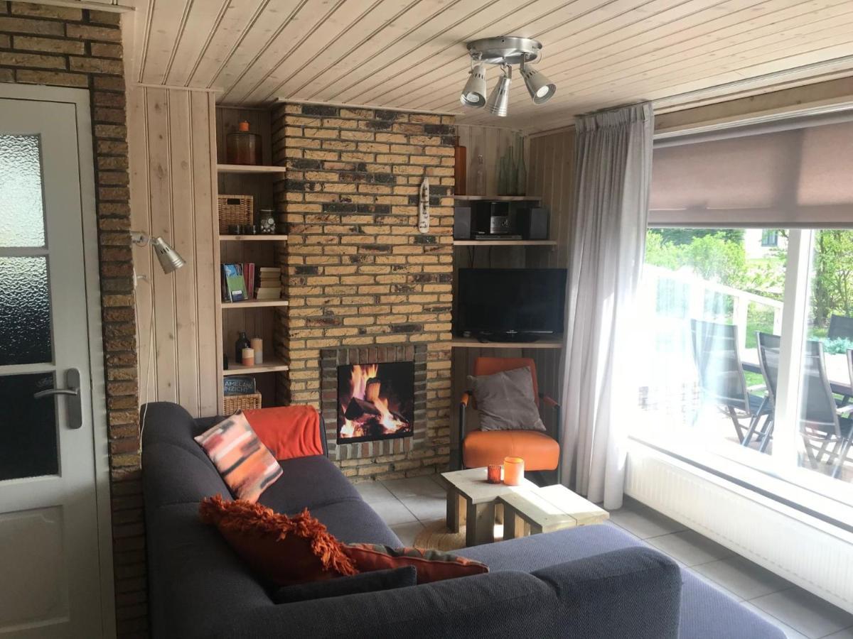 Secluded Holiday Home In Ballum Frisian Islands エクステリア 写真