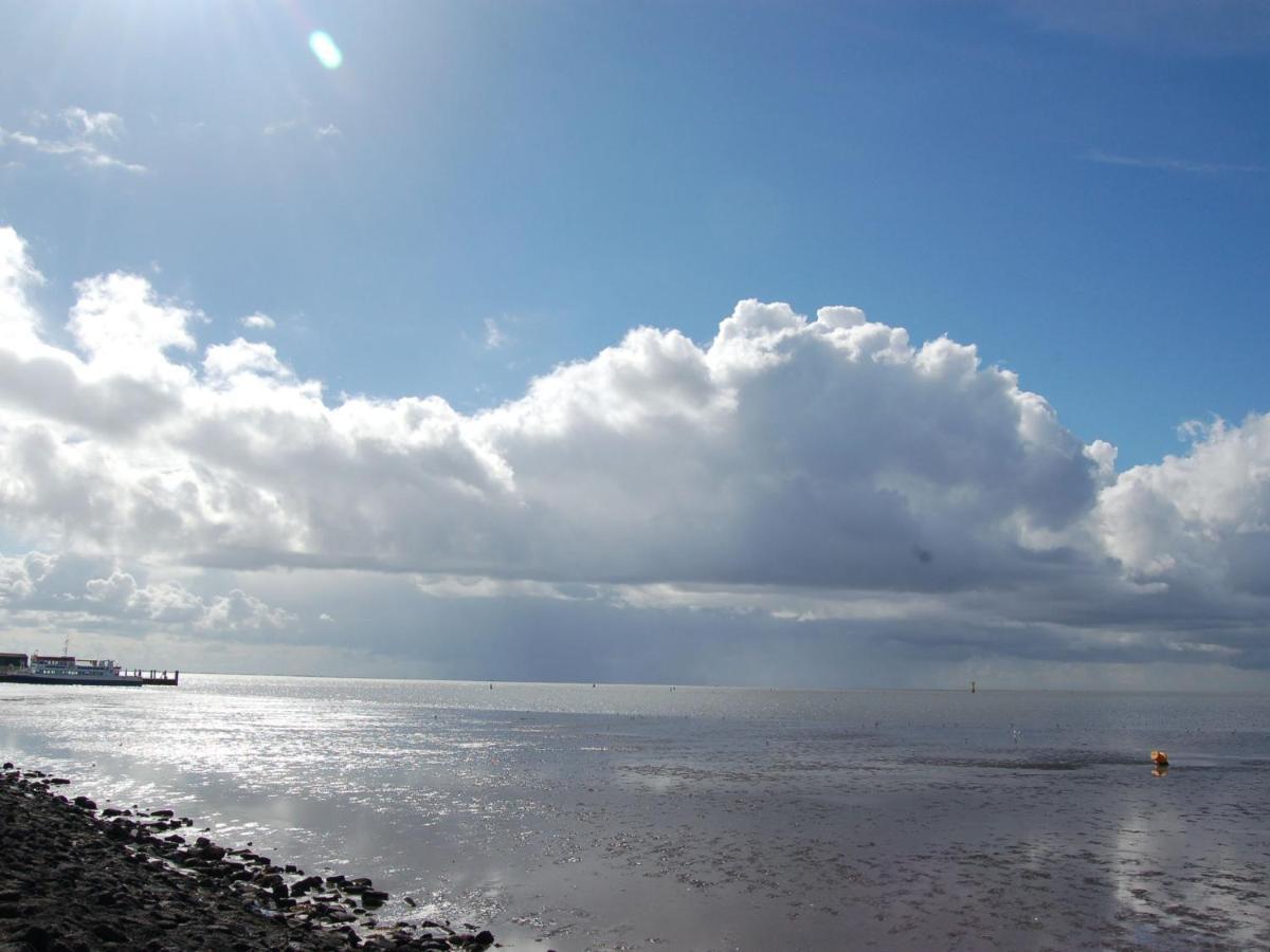 Secluded Holiday Home In Ballum Frisian Islands エクステリア 写真