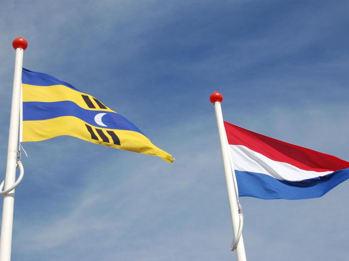 Secluded Holiday Home In Ballum Frisian Islands エクステリア 写真